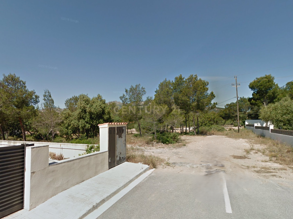 Terreno Urbano em Miami Platja – Ideal para Moradias Unifamiliares - Image 1