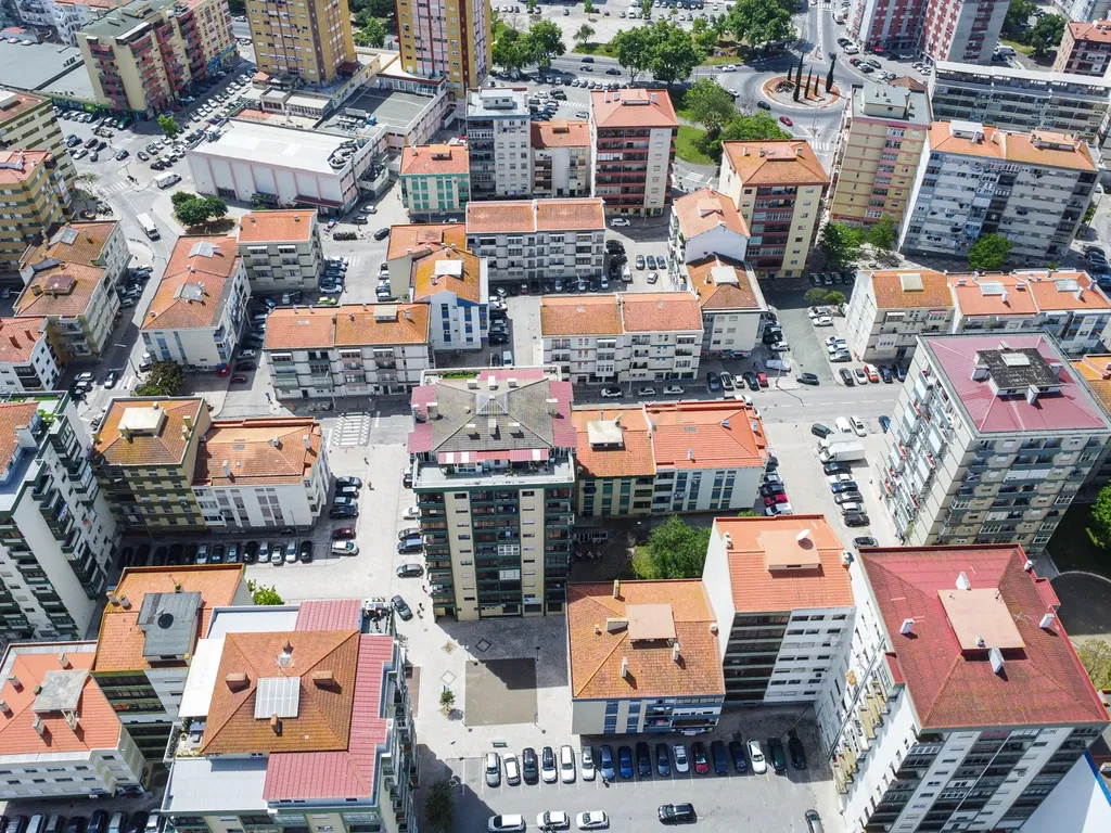 Apartamento T3 em Amora, Seixal - Image 18