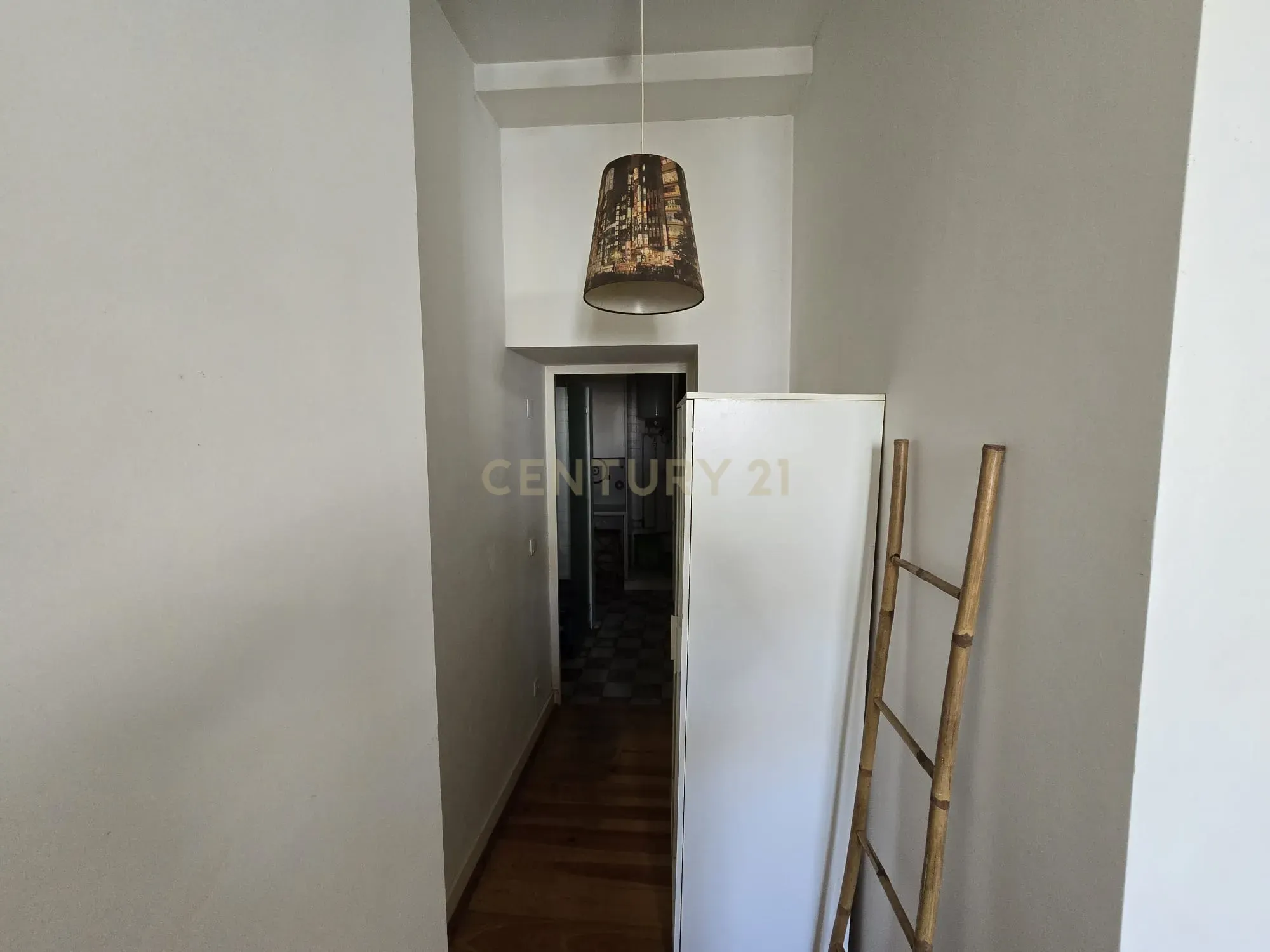 Apartamento T0 em Lisboa com LICENÇA AL válida e transmissível - Image 7
