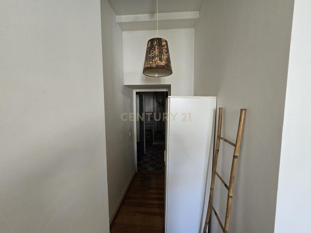 Apartamento T0 em Lisboa com LICENÇA AL válida e transmissível - Image 7