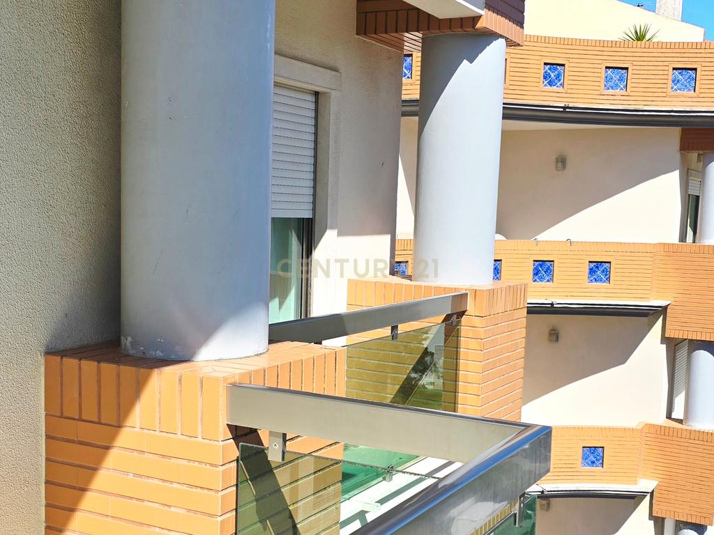 Apartamento Duplex T3 perto do mar na Caparica — Conforto, Elegância, Proximidade da Natureza e Estilo de Vida Descontraído - Image 26