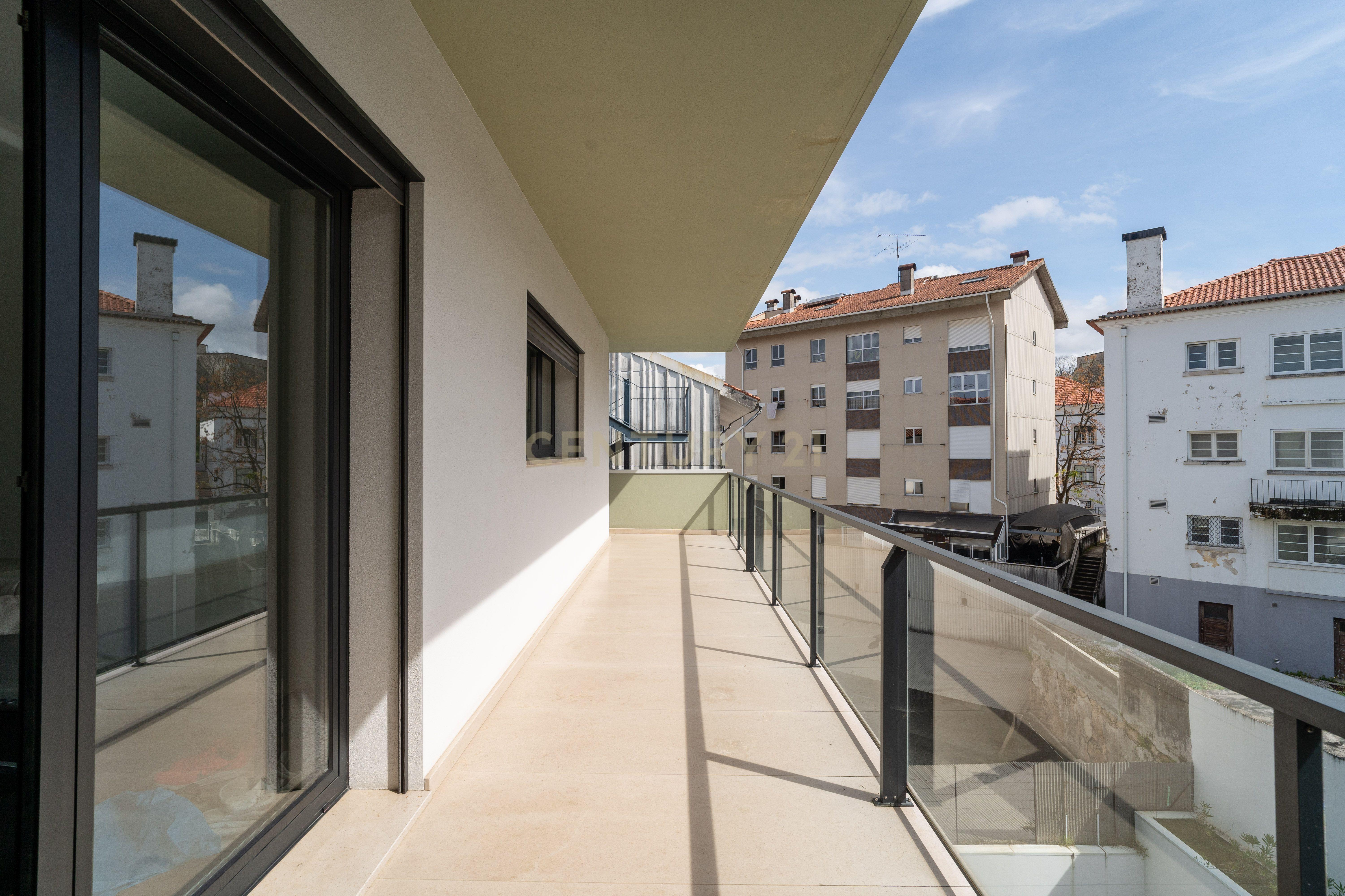 Requintada Penthouse T6 em Celas - Coimbra - Image 16