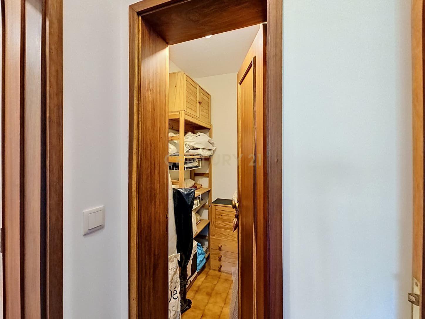 Fotografia 10 de Apartamento T1 no Bonfim, Porto - Localização Central e Conforto
