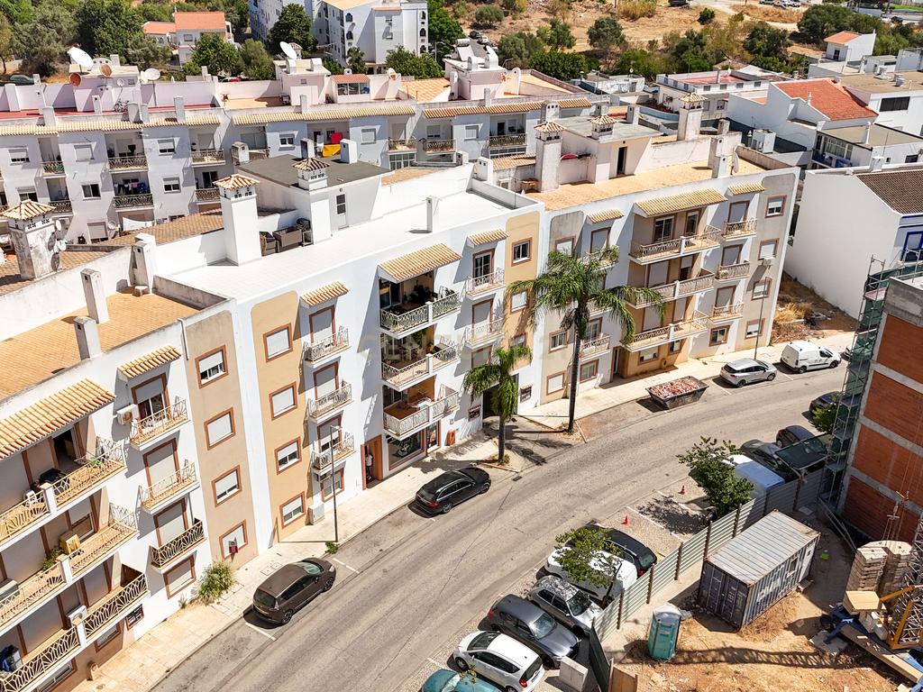 Apartamento T4 com 144m2 no Coração do Algarve - Almancil - Image 45