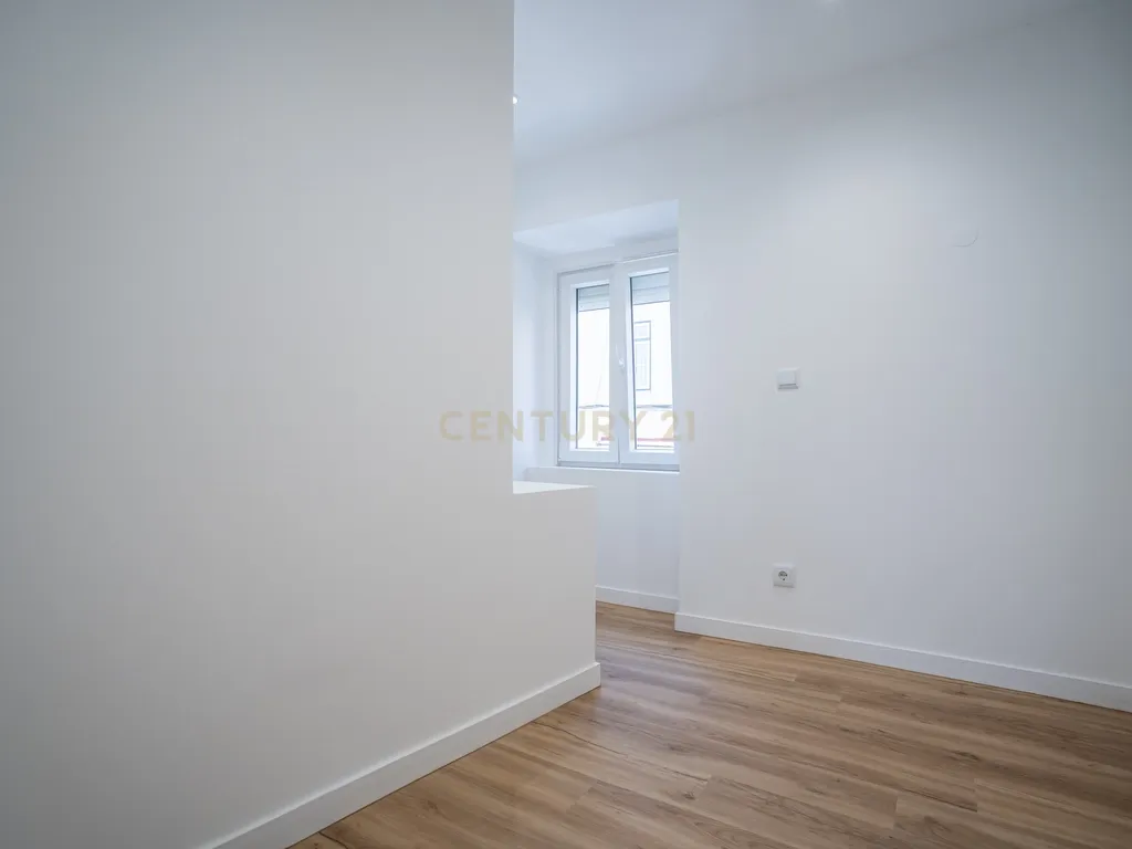 Apartamento T2, Rua do Mato Grosso, Santa Engrácia, São Vicente - Image 19