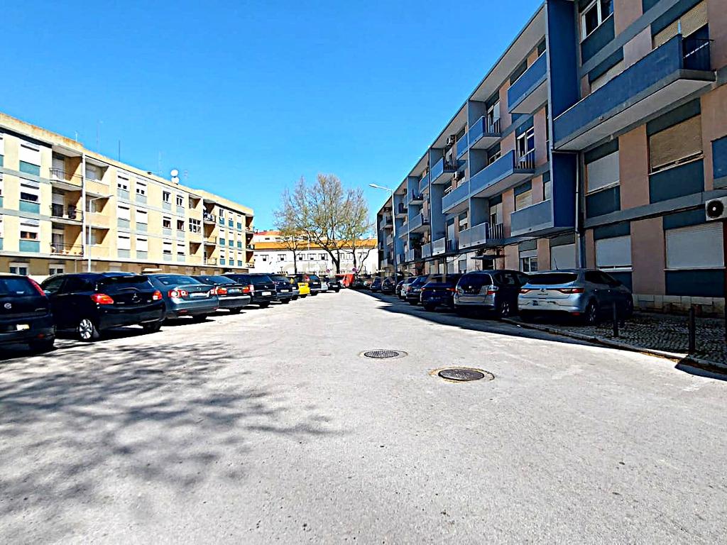 Apartamento T3+1 para Venda no Bairro do Montalvão, Setúbal - Image 6