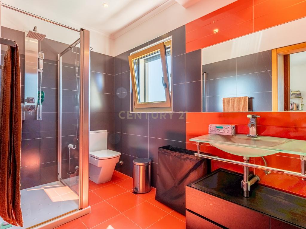 Moradia T4, em Sintra/Assafora, piscina e terreno de 3.720m2 - Image 49