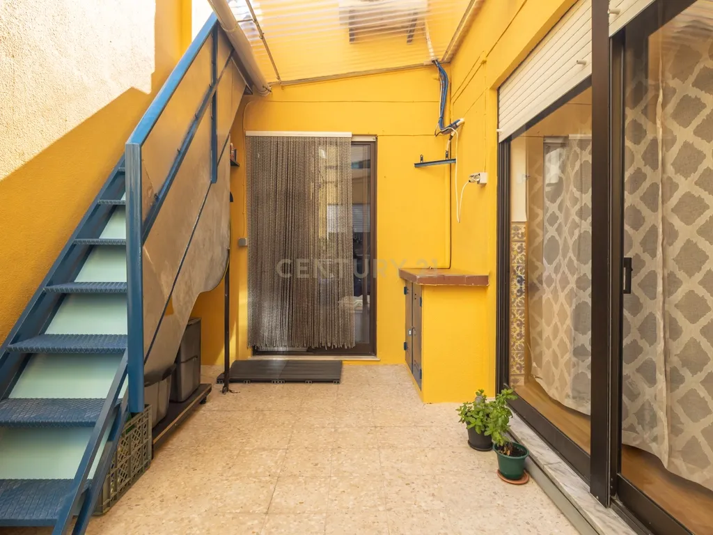 Moradia em Banda de 5 assoalhadas na Banática - Image 13