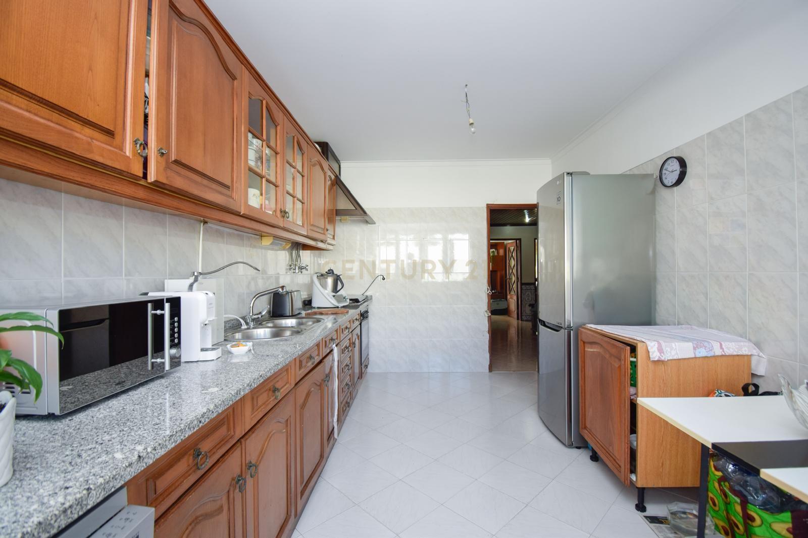 Apartamento T2 à venda em Carnaxide e Queijas, Oeiras — foto 14
