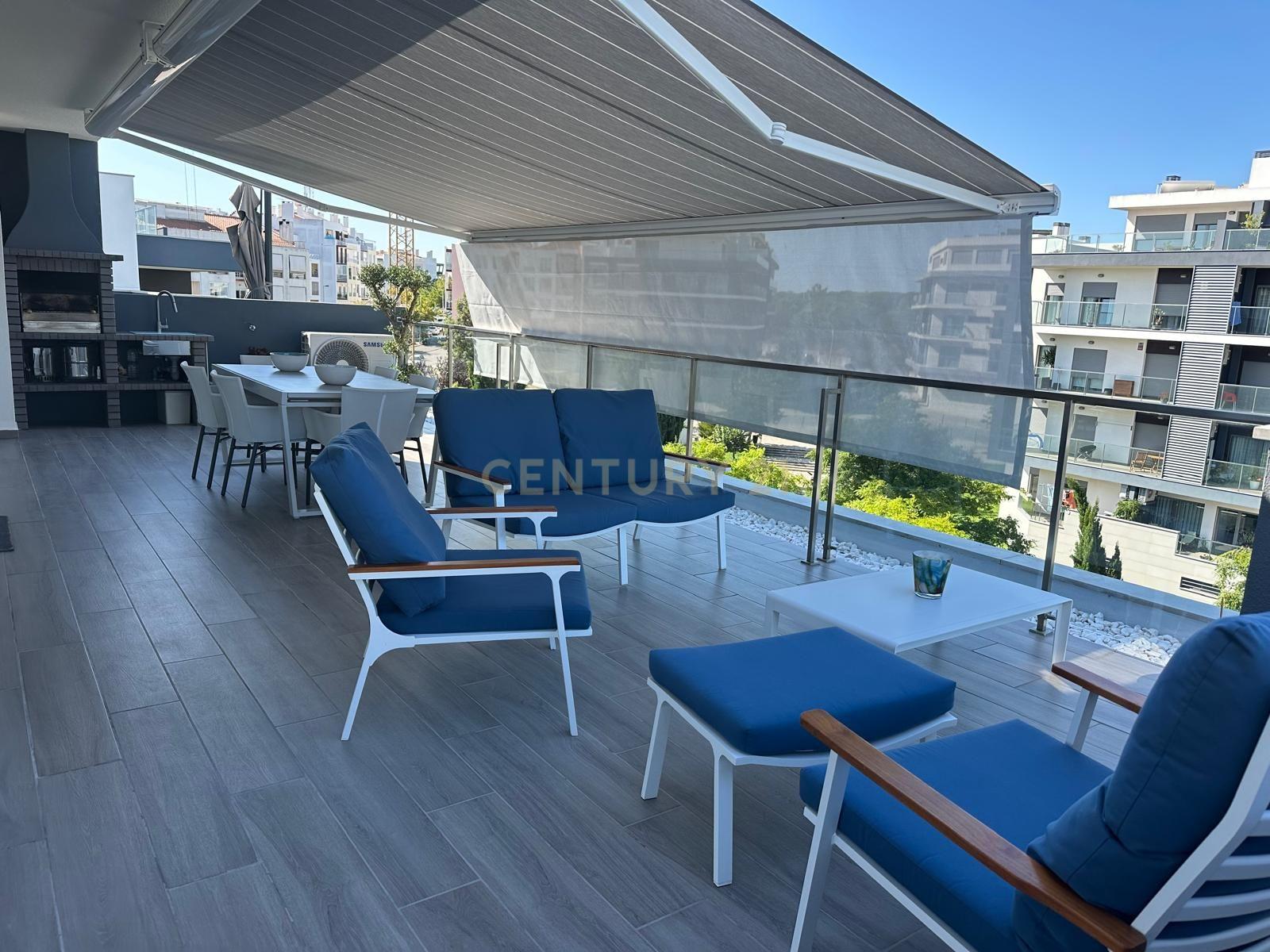 Penthouse de Luxo T3 com Suíte e Loft – Quinta de Santa Teresa, Charneca - Image 17