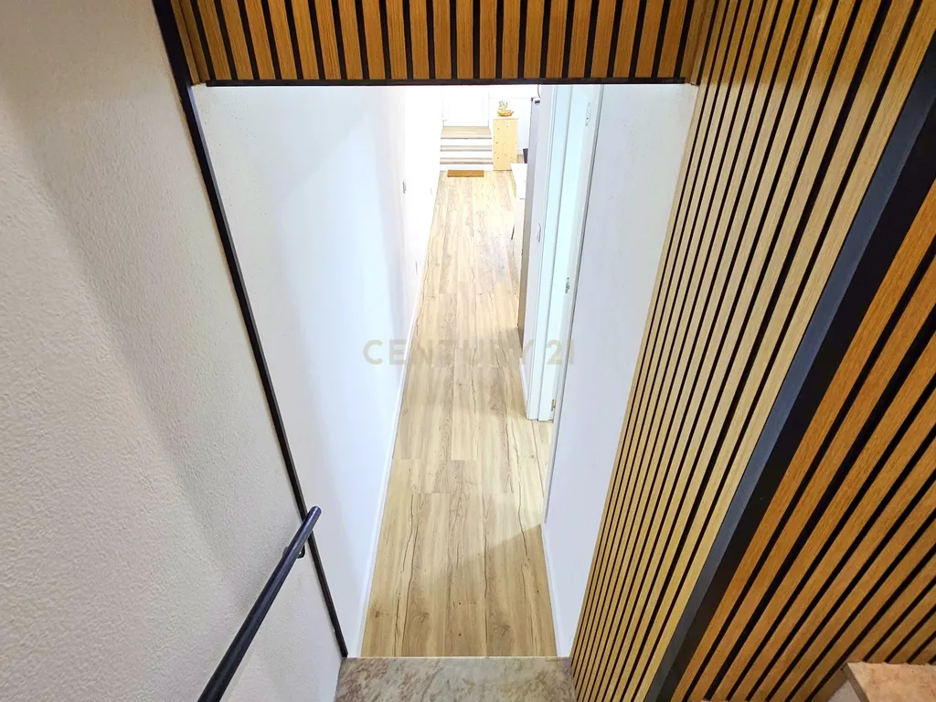 Encantadora Moradia Duplex T1 Totalmente Remodelada em Setúbal - Image 19