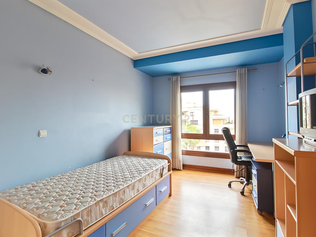 Apartamento T3 - Condominio Real Forte - SACAVÉM - Image 9