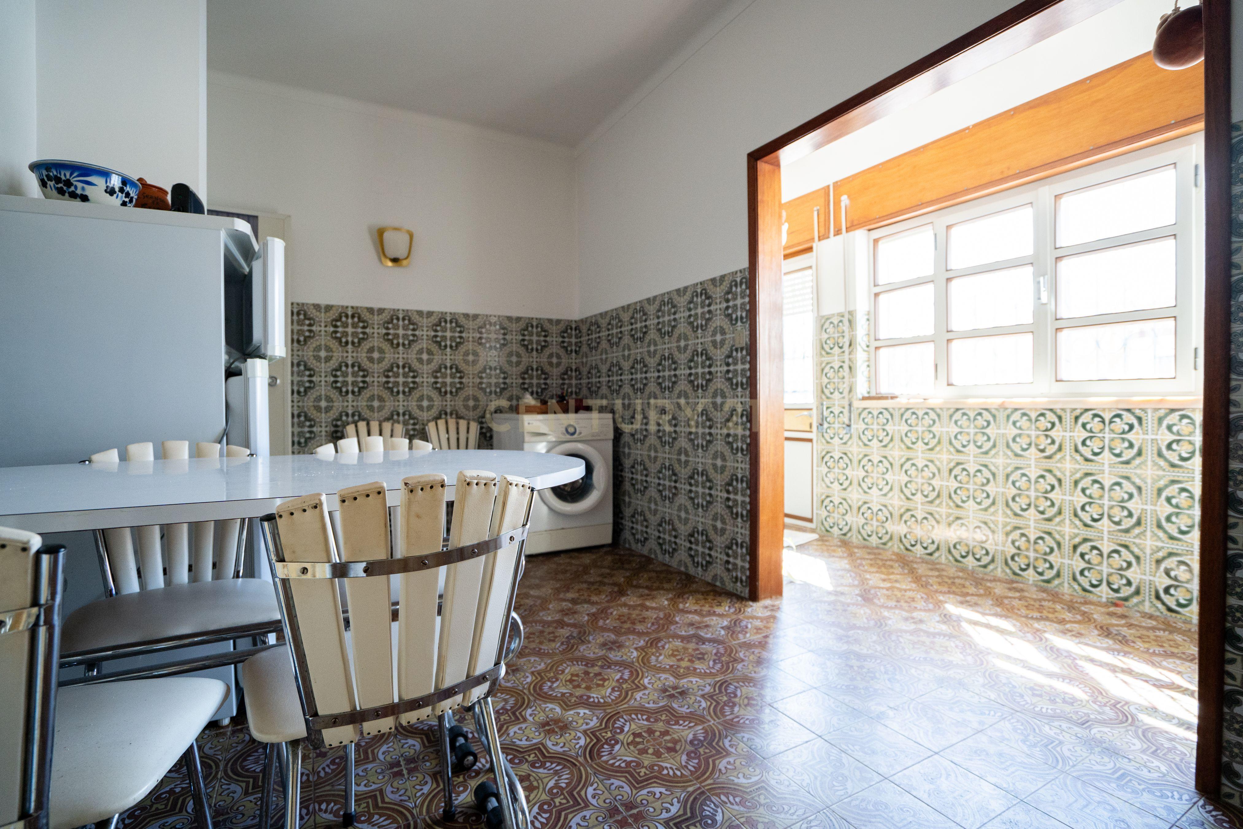 Fotografia 12 de Moradia T3 em Alhos Vedros, Moita com terreno de 1320m2