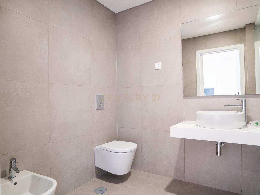Moradia T4 – Empreendimento Sky City -  Serra de Carnaxide - Image 19