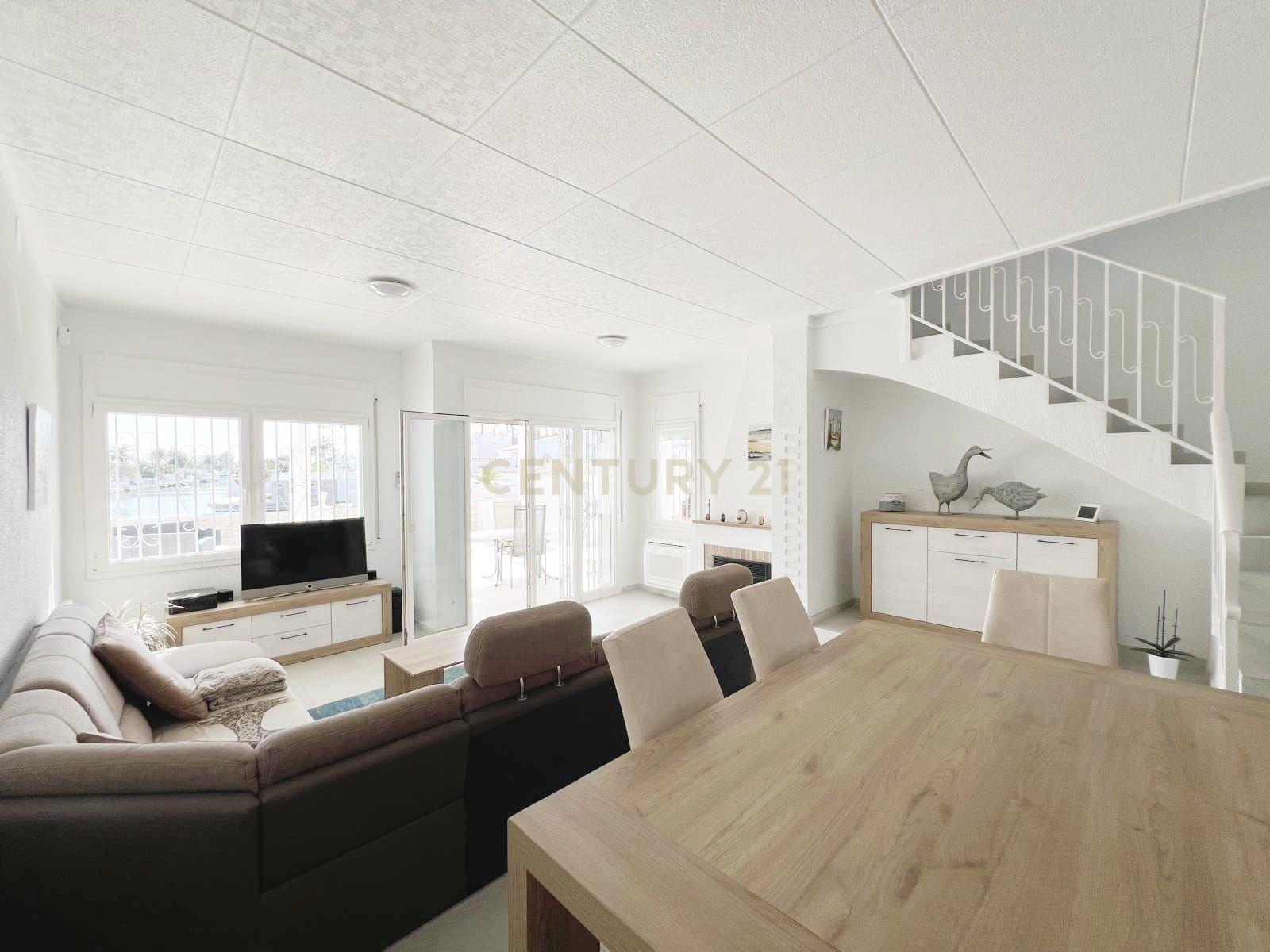 Luxuosa Moradia com Vista Panorâmica em Girona, Cataluña - Image 19
