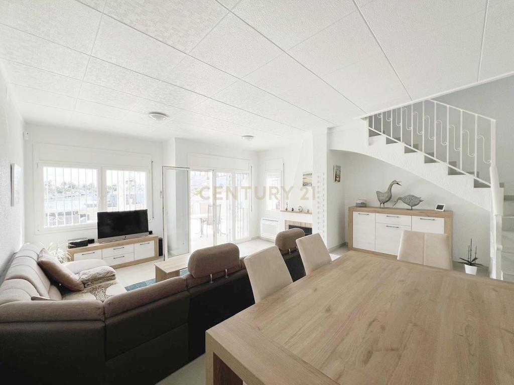 Luxuosa Moradia com Vista Panorâmica em Girona, Cataluña - Image 19