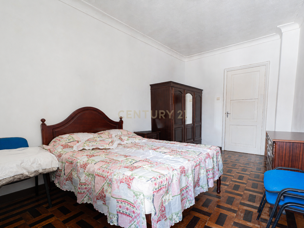 🏡 Moradia T3 + Espaço Comercial 🏪 | Livramento | Ponta Delgada📍 - Image 11