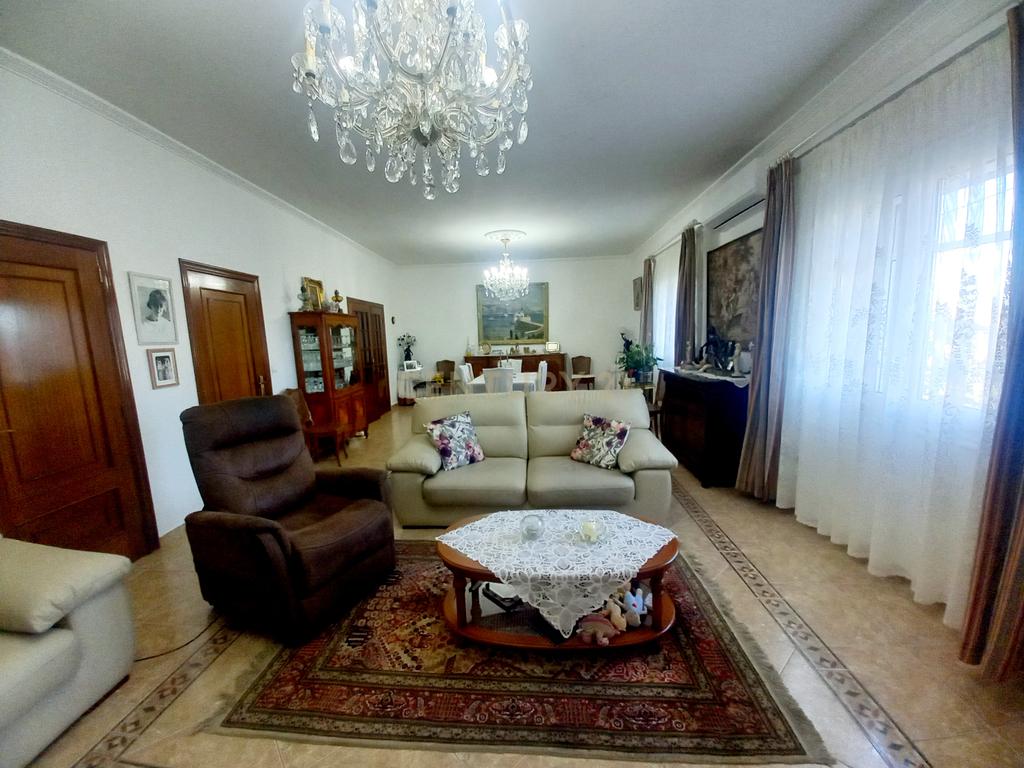  Moradia T4 com Vista Panorâmica em Chaves - Image 3
