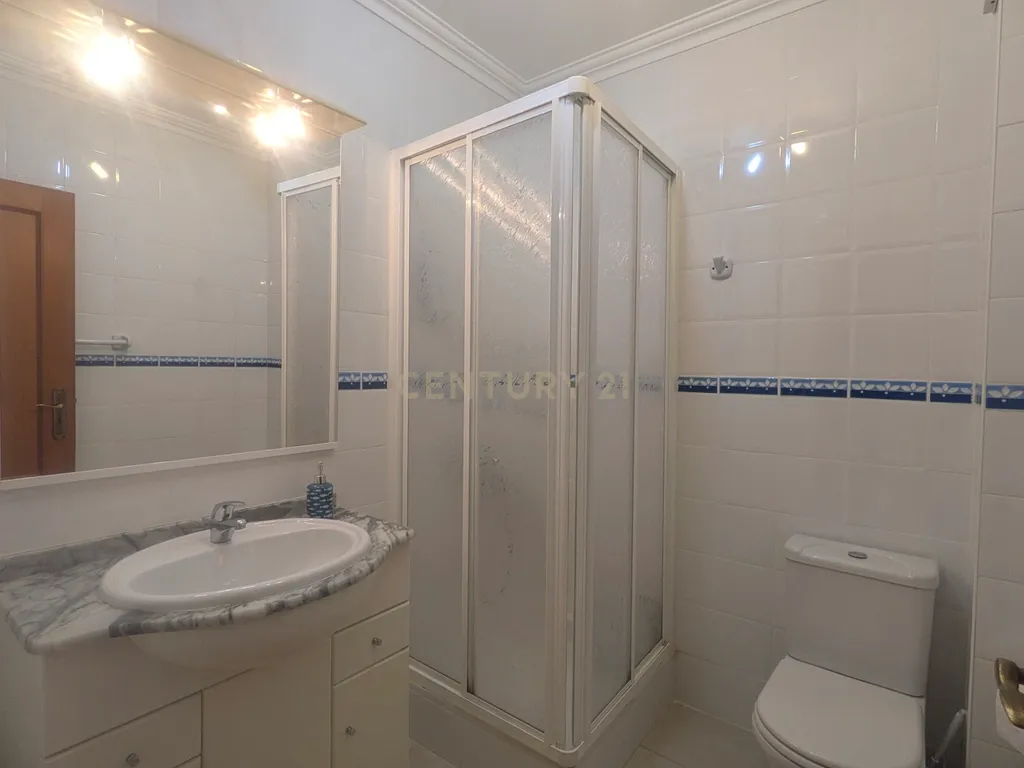 Venda de propriedade com usufruto temporário por 5 anos - T2 em Albufeira/Vila Moura - a poucos metros da praia da Falésia - Image 17