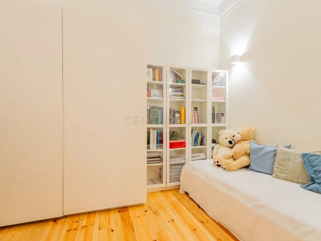 Apartamento T5 de Charme com Jardim Privativo nas Avenidas Novas | Avenida 5 de Outubro, Lisboa - Image 49
