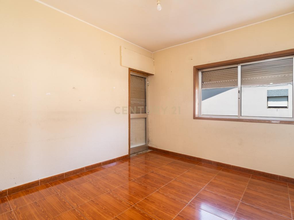 Prédio para Venda em Águas Santas, ideal para investimento – Maia - Image 25
