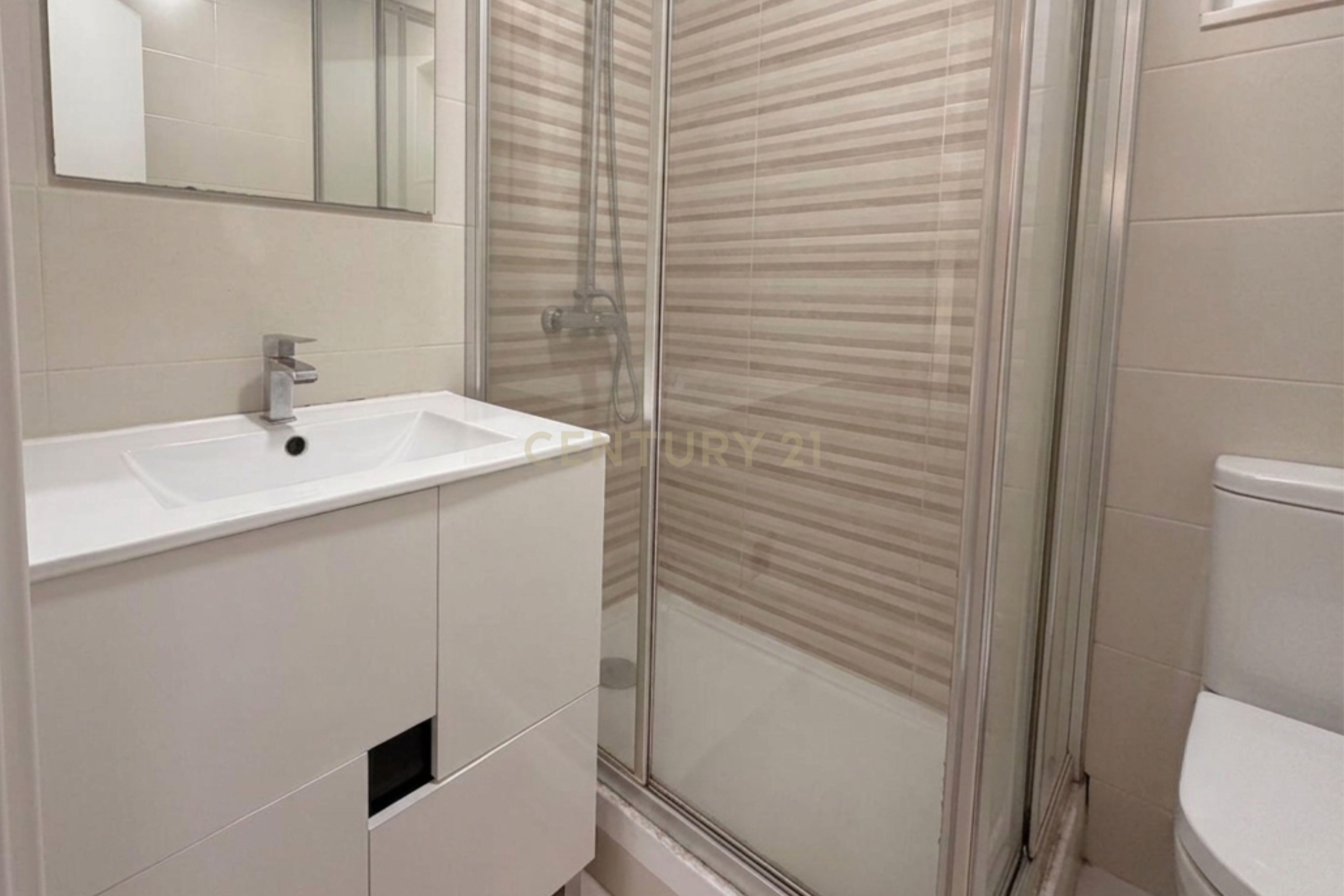 Fotografia 12 de Apartamento T2 no Barreiro, Lavradio, totalmente remodelado