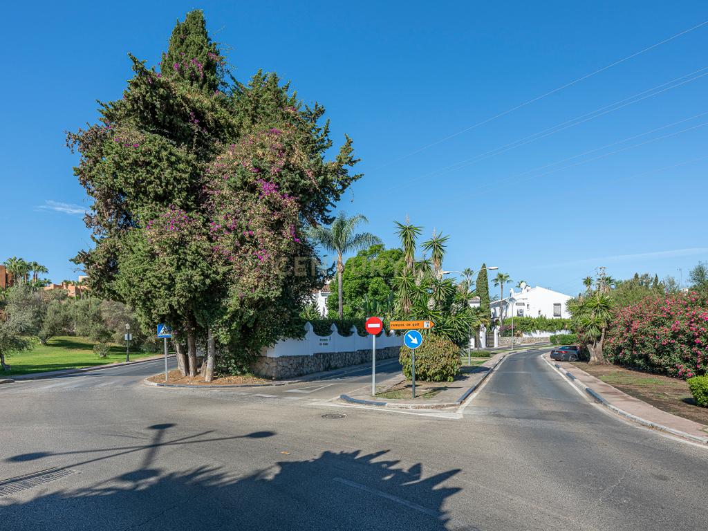 Moradia geminada no Conjunto San Javier Elegância, conforto e espaços para desfrutar -Nueva Andalucia–Marbella    - Image 33