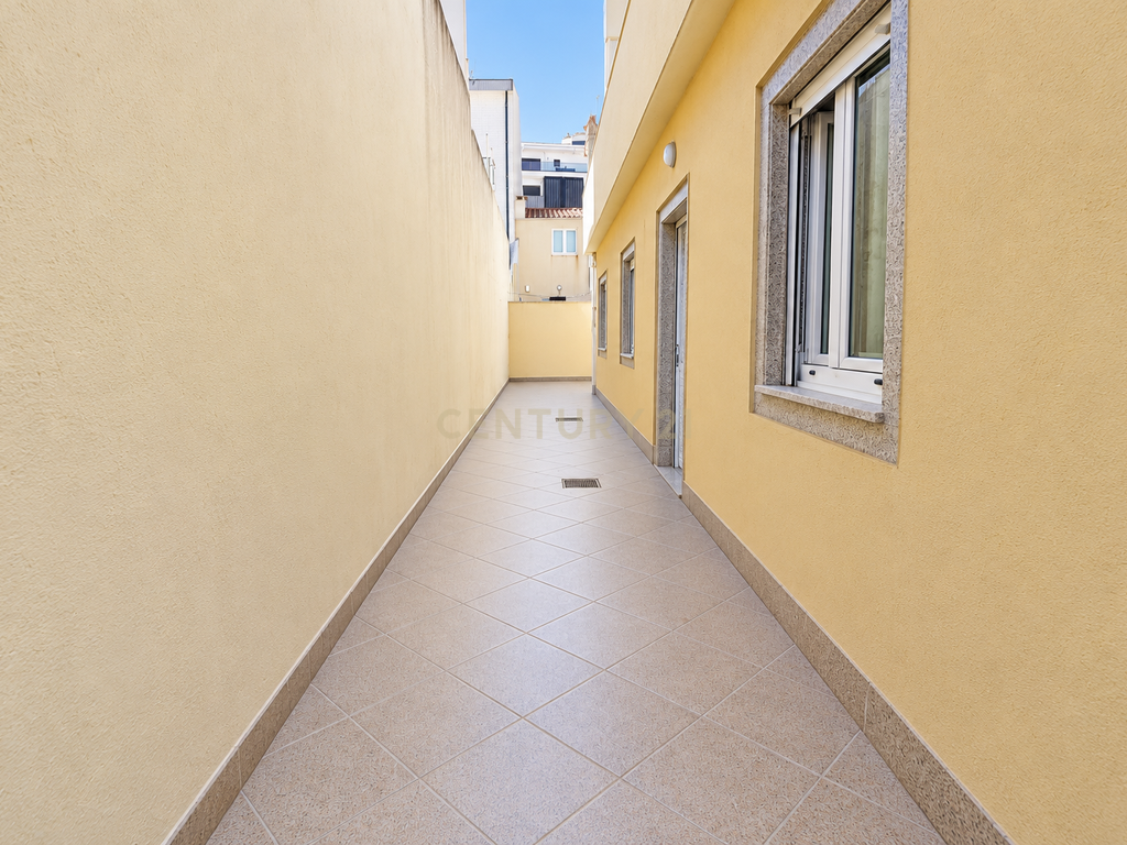 Moradia T2 com Anexo T2, Entradas Independentes, Terraço e Logradouro – Caxinas, Vila do Conde, Porto - Image 27