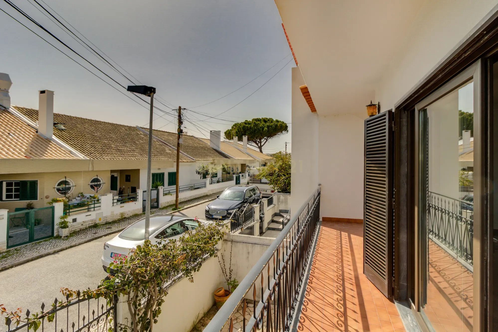 Moradia T4, Praia Santo Amaro de Oeiras e Estação de Comboios - Image 17