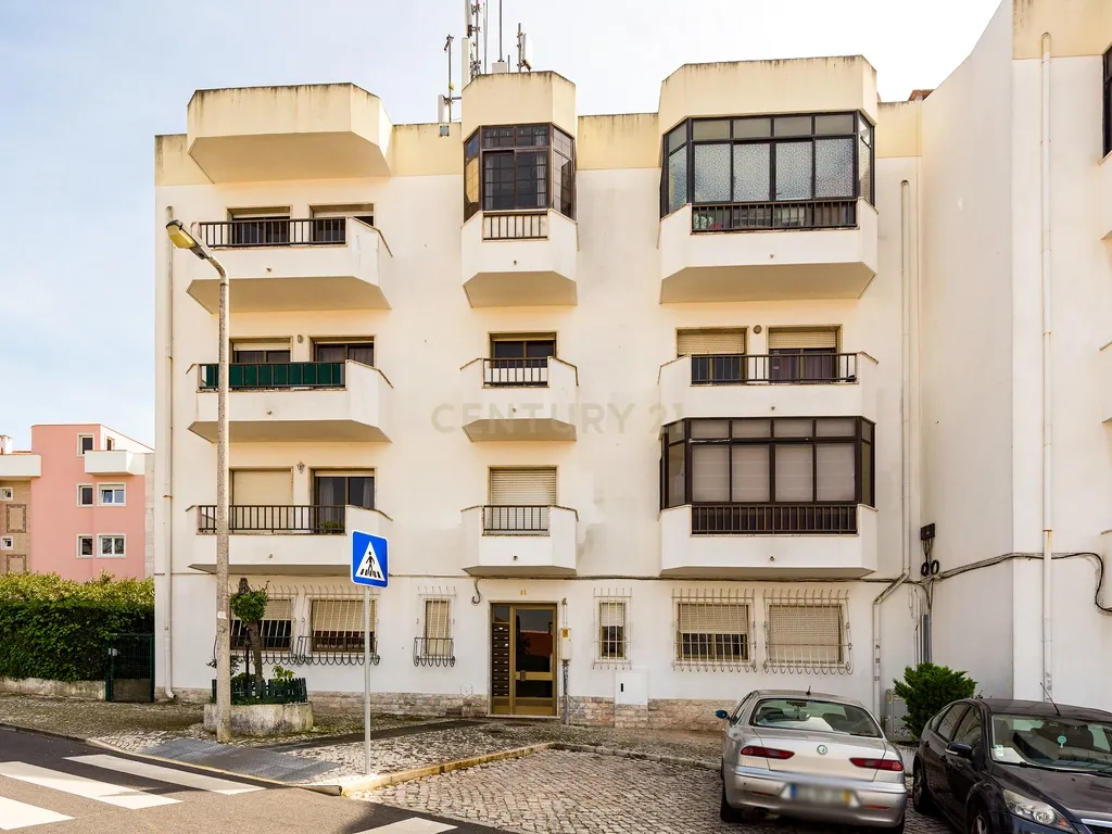 Apartamento T2 com Vista Mar em São João do Estoril, (Alapraia) - Image 16