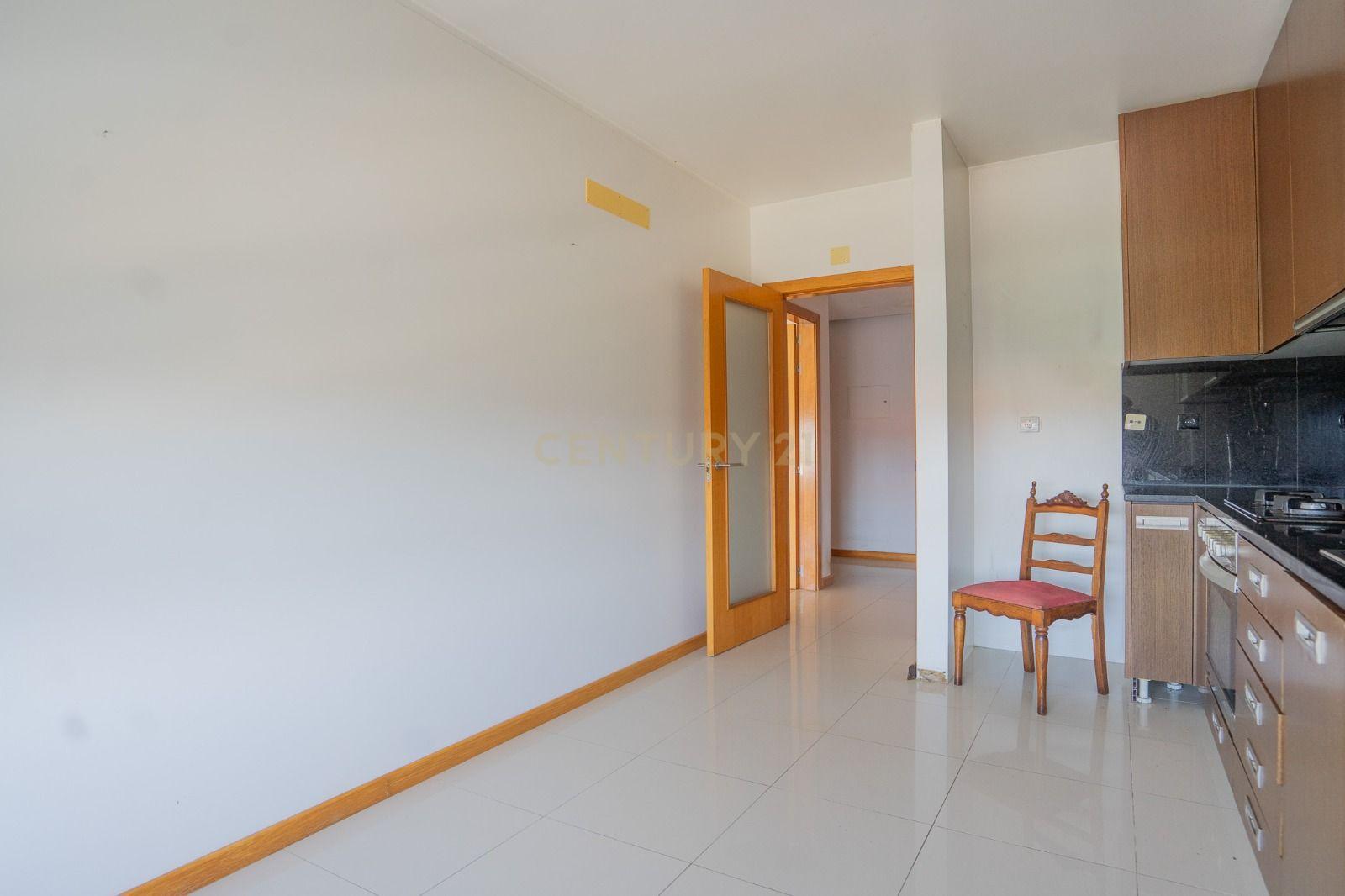 Apartamento T2 - Lousã - Image 11