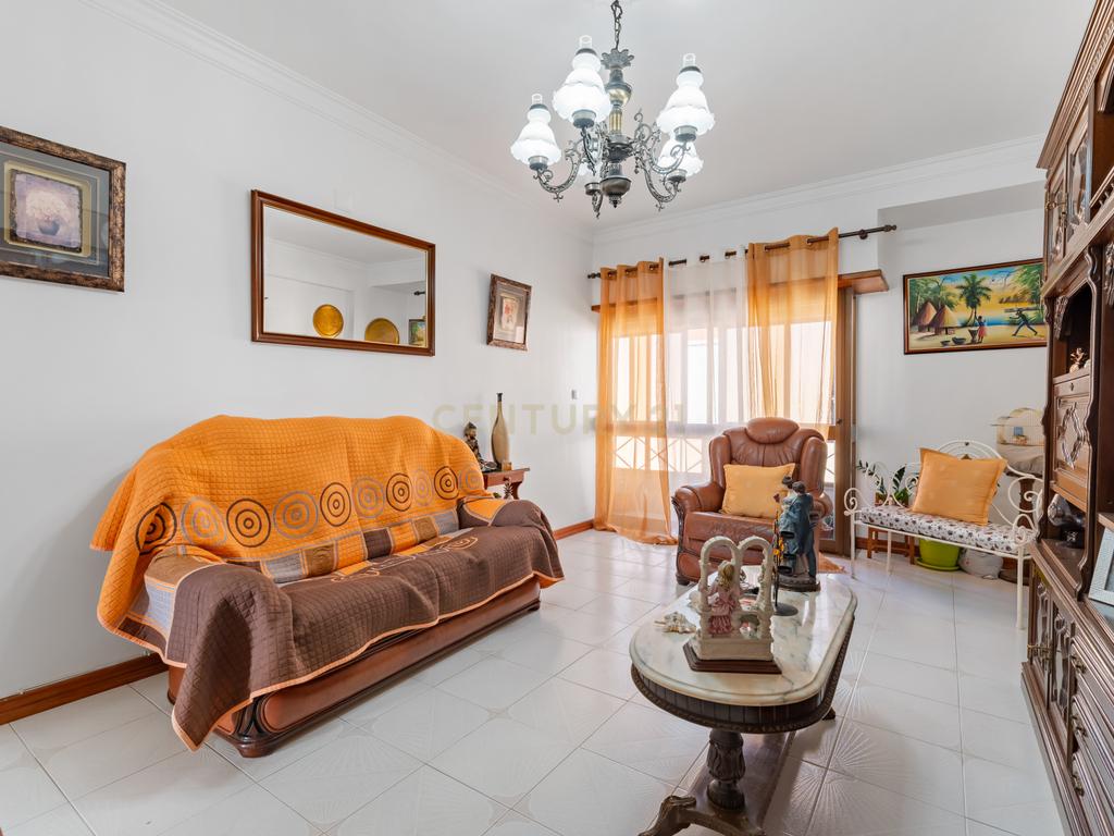Apartamento de 4 assoalhadas Baixa da Banheira - Image 7