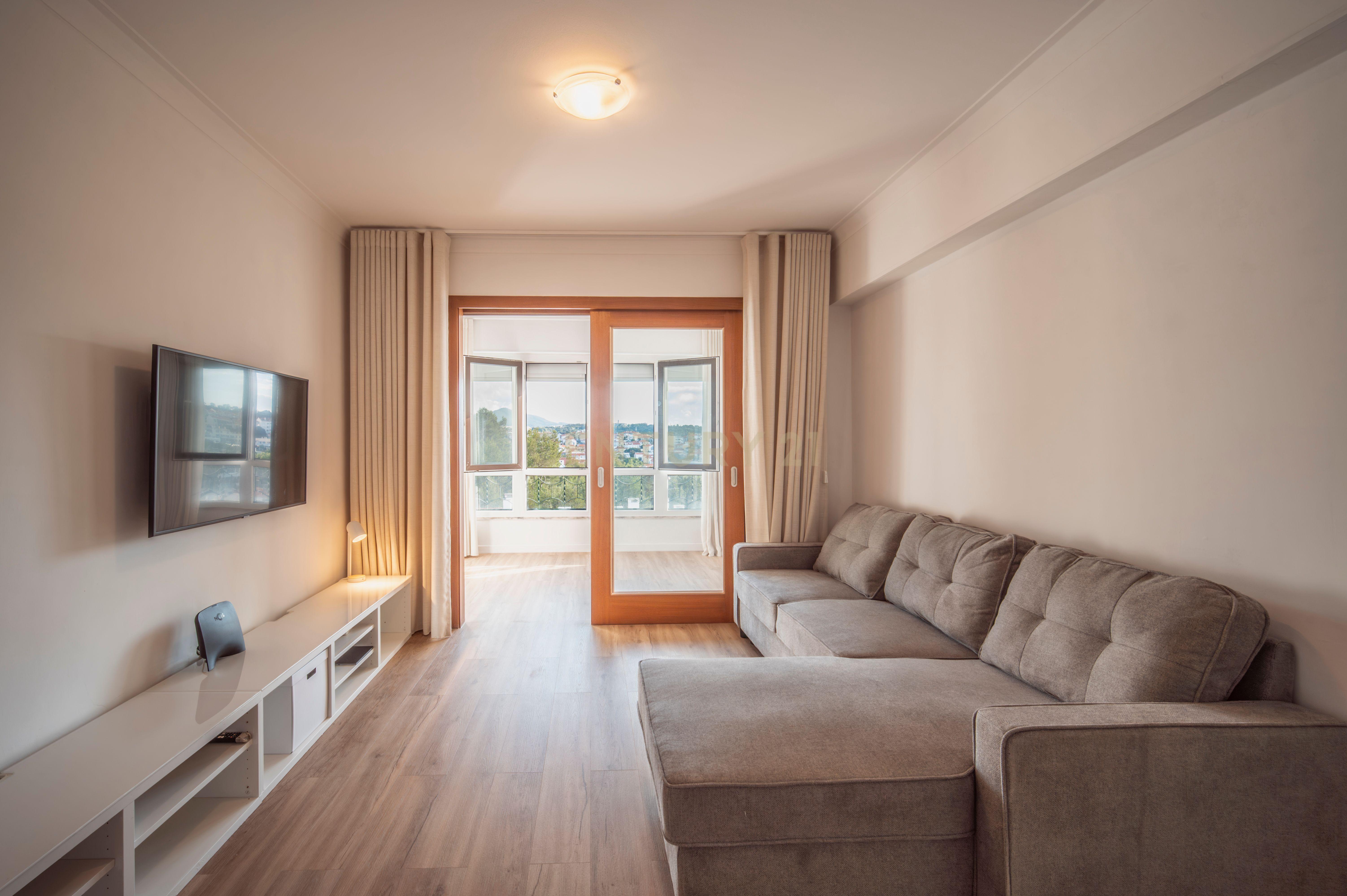 Fotografia 5 de Apartamento T1 + Escritório totalmente remodelado