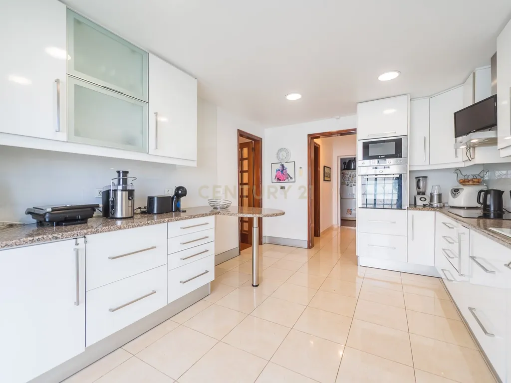 Moradia T4 com piscina | Cascais - Image 26