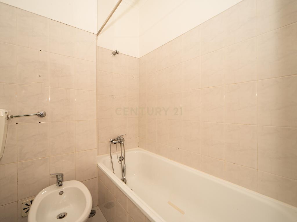 Apartamento T1 em Talaíde, Porto Salvo, Oeiras  - Image 18