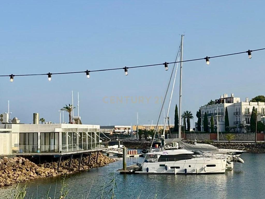 Exclusivo Apartamento T2 - Quarteira - Lugar de Garagem - Varandas - Praias - Marina Vilamoura - Image 29