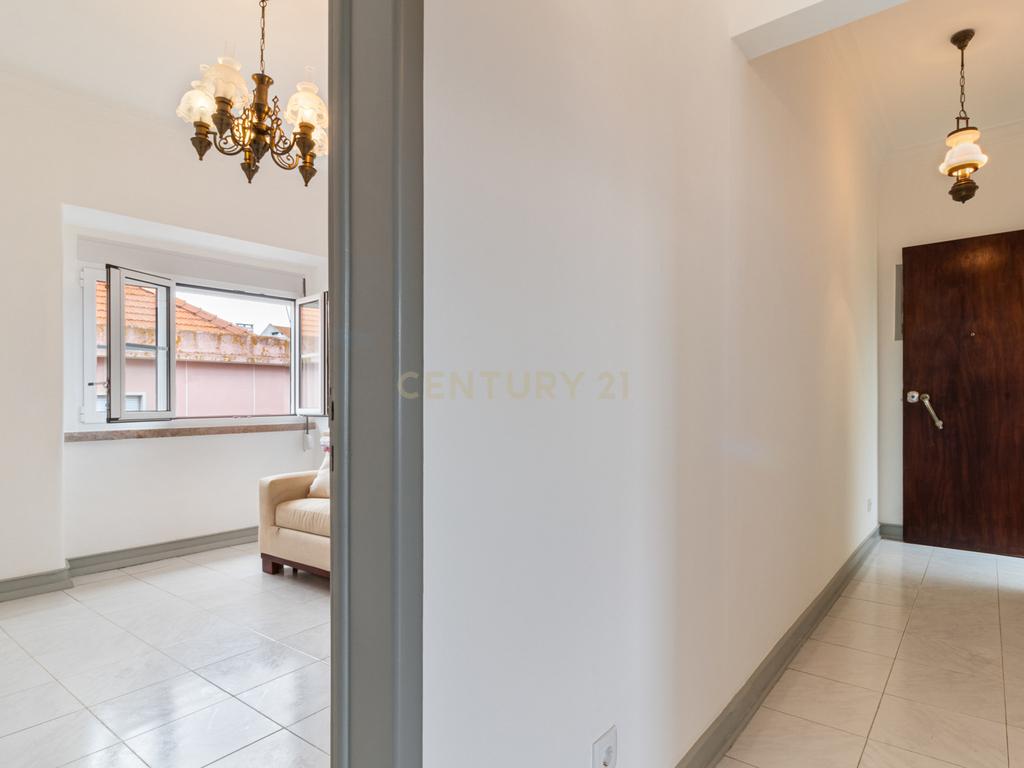 Apartamento T1 renovado, na Pontinha, Odivelas. Para Arrendar! - Image 6