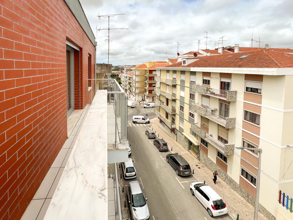Apartamento T2 Duplex Torres Vedras centro - Image 28