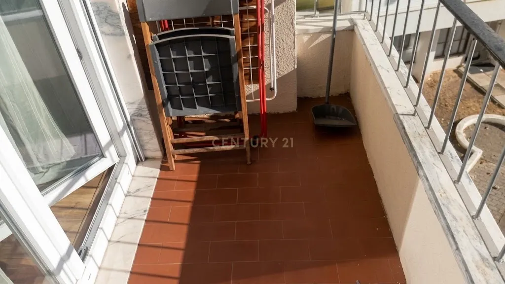 Apartamento Renovado com Vista Panorâmica no Fogueteiro - Image 17
