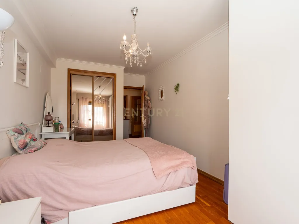 Apartamento T3 com Parqueamento – Quinta Nova, Odivelas - Image 28