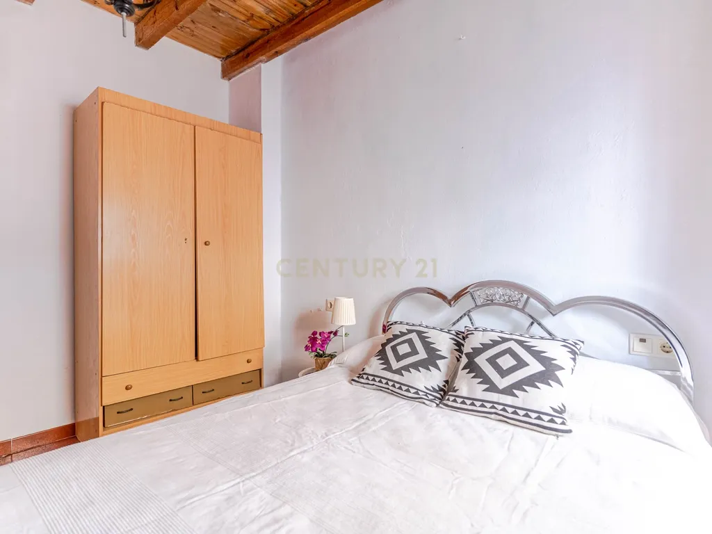 EXCLUSIVA CASA TRADICIONAL CON VISTAS ÚNICAS EN MONTEFRÍO - Image 17