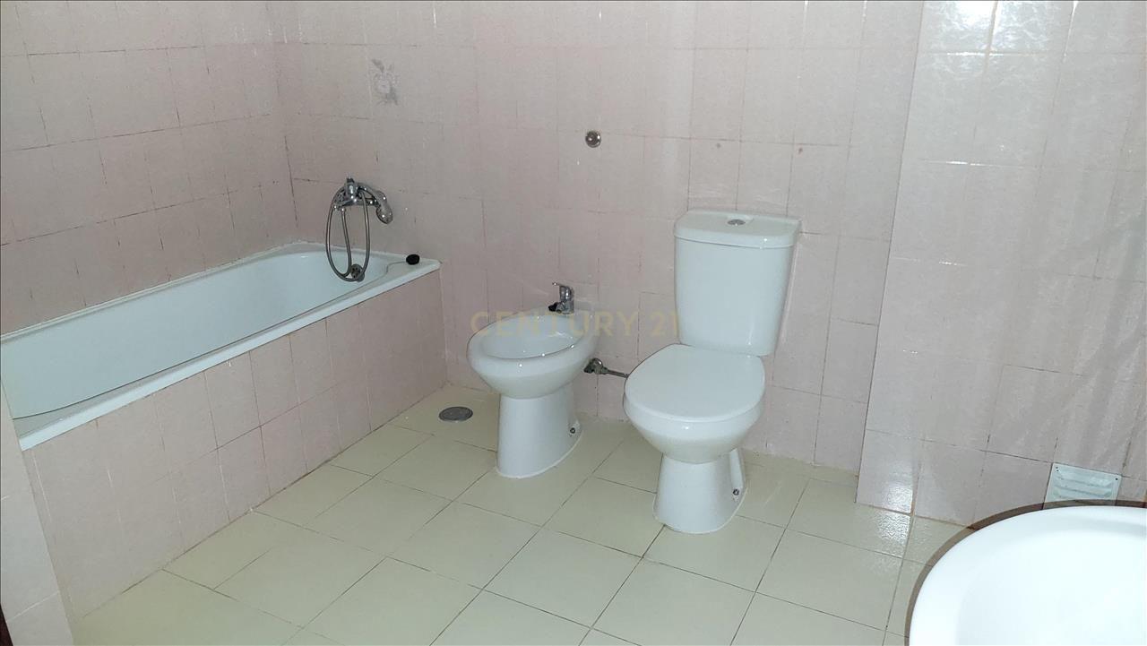 Apartamento T2 - Algueirão Mem-Martins - Image 13
