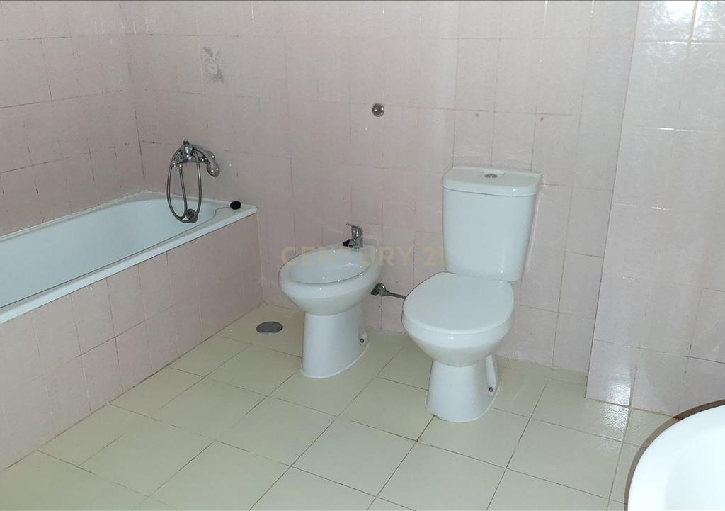 Apartamento T2 - Algueirão Mem-Martins - Image 13