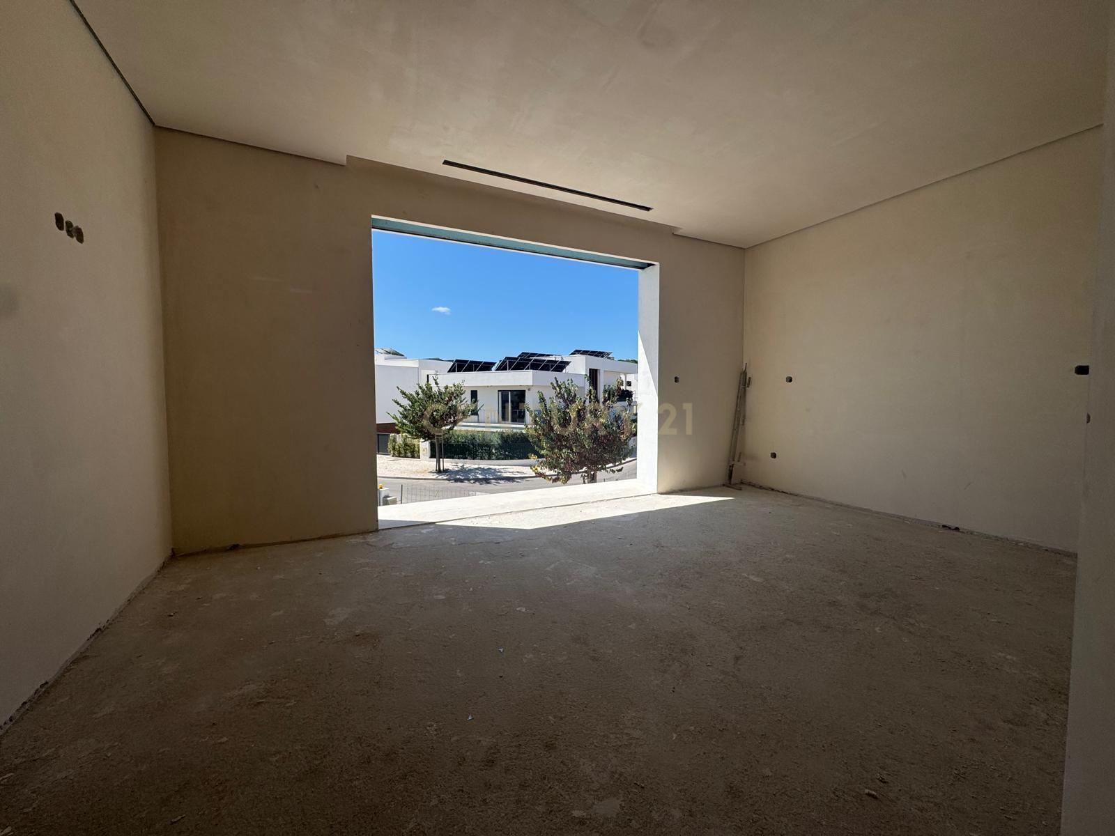 Fotografia 6 de Moradia Moderna Isolada em Construção | Azeitão – Varzea