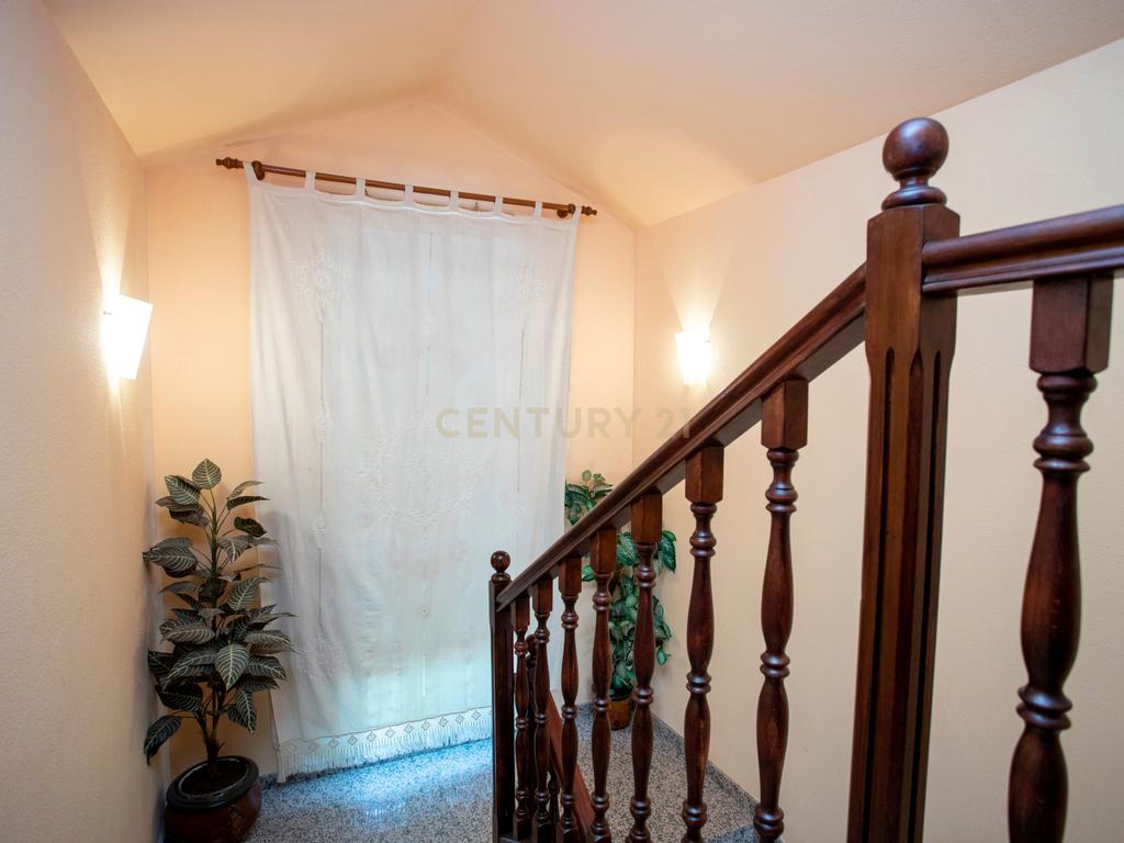 undefined - Image 49