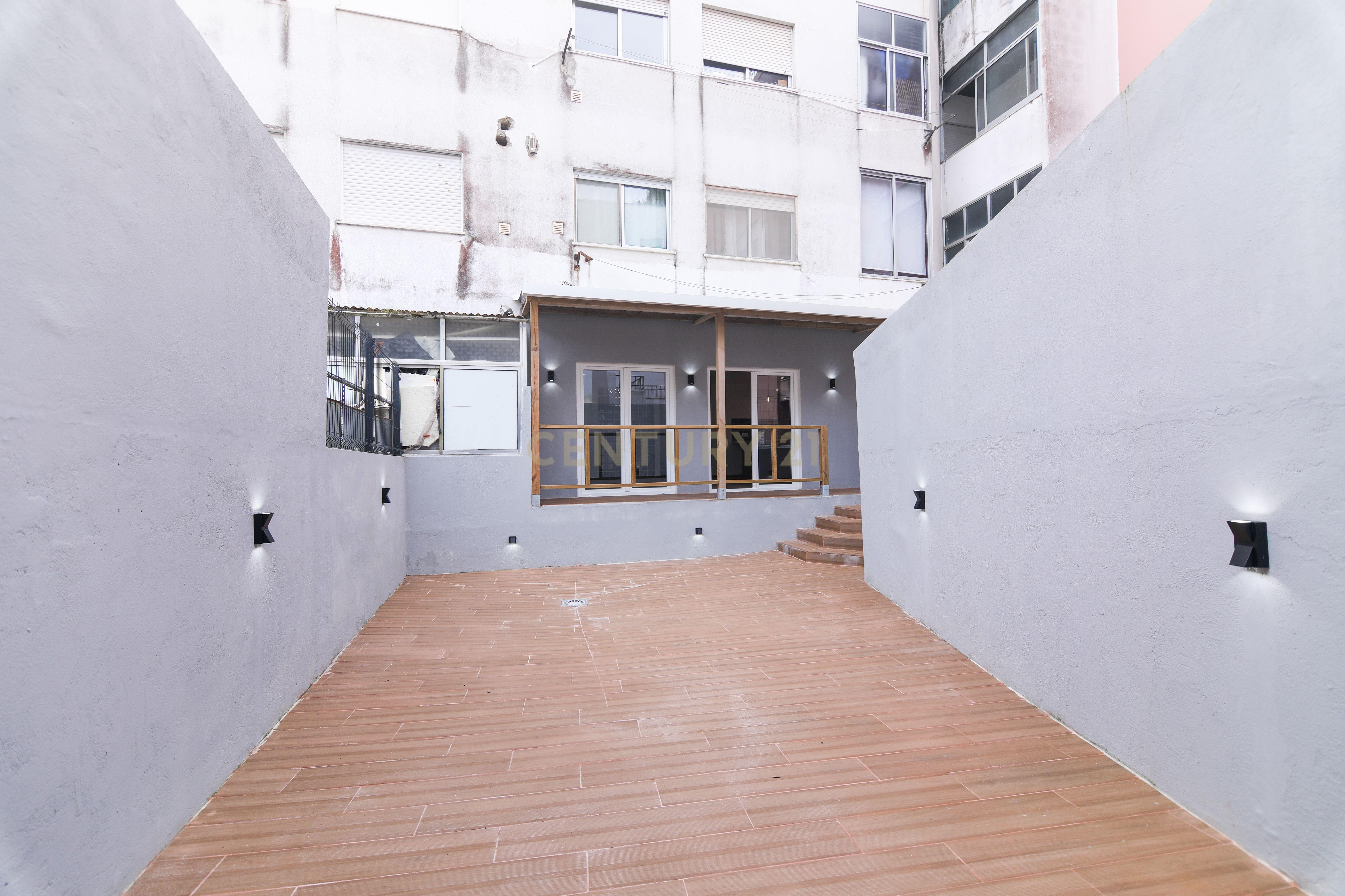 T2 com Terraço em Alcobaça - Image 7