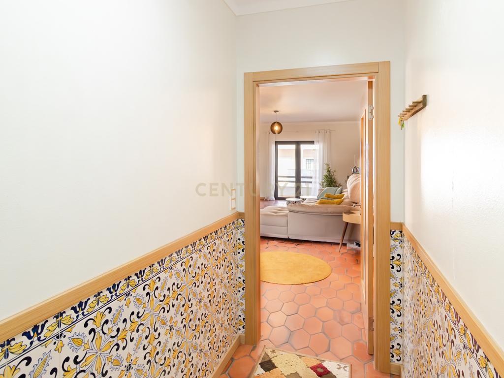 Excelente Apartamento T2 - Image 4