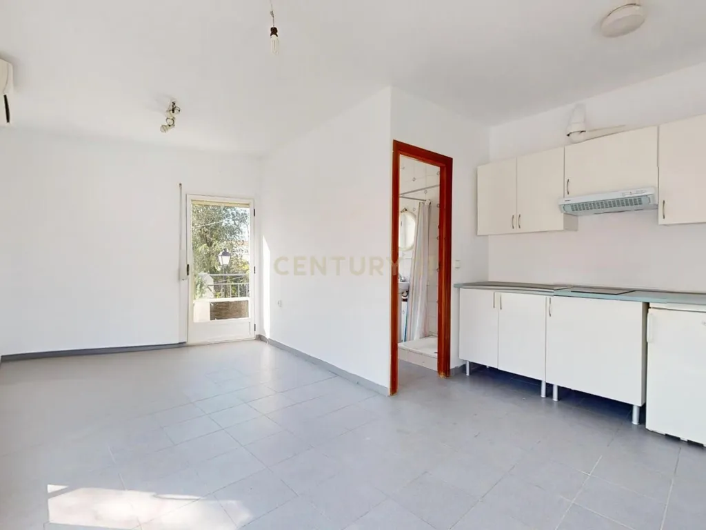 undefined - Image 33