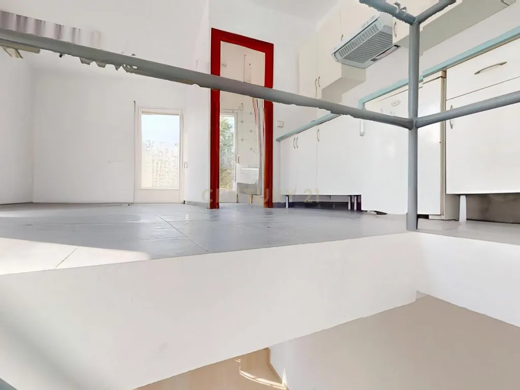 undefined - Image 15