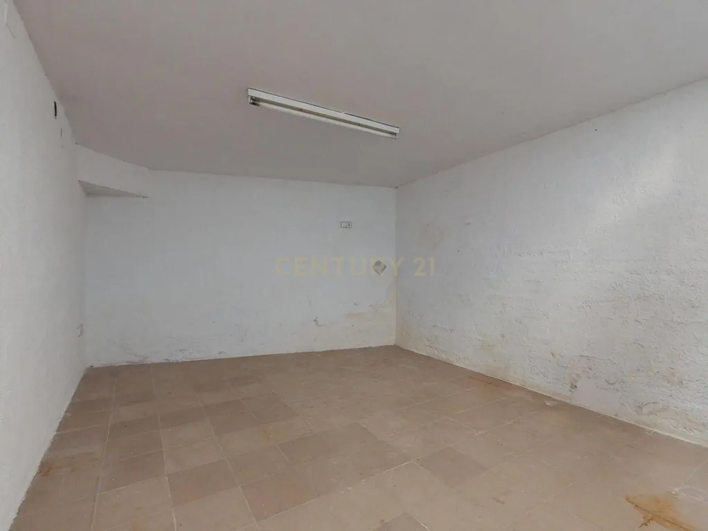 undefined - Image 12